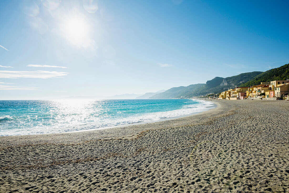 Strand von Varigotti, Finale Ligure, Provinz Savona, Ligurien, Italien