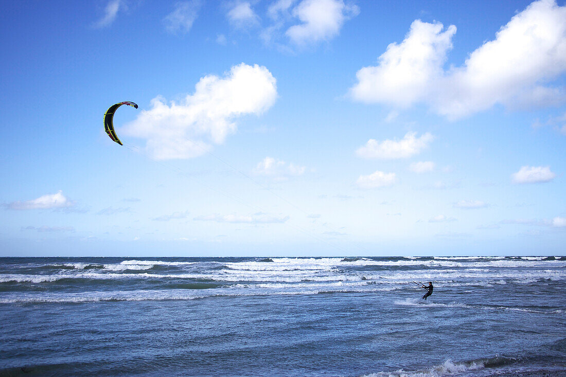 Kitesurfer changes direction on his board Cardiff-by-the-sea, California, USA