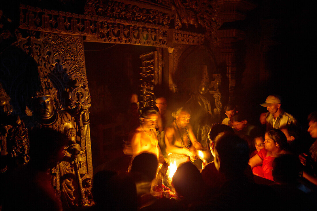 Prozession, Chennakeshava Tempel, Belur, Karnataka, Indien