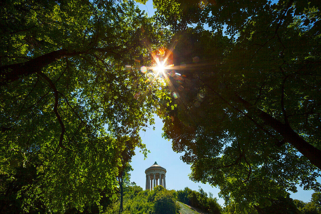 Monopteros im Englischen Garten, München, Bayern, Deutschland