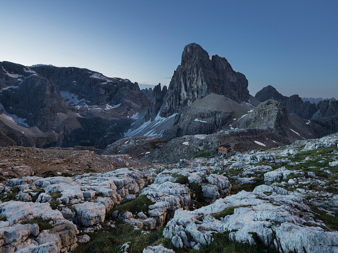 Zwoelferkofel and Buellele Joch hut, South Tyrol, Dolomites, Italy