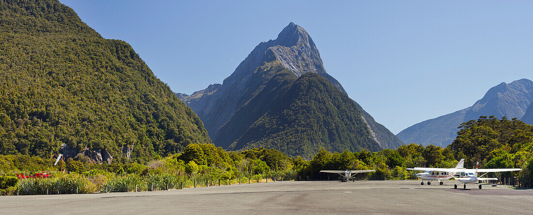 Flugplatz Milford Sound, Fiordland Nationalpark, Southland, Südinsel, Neuseeland