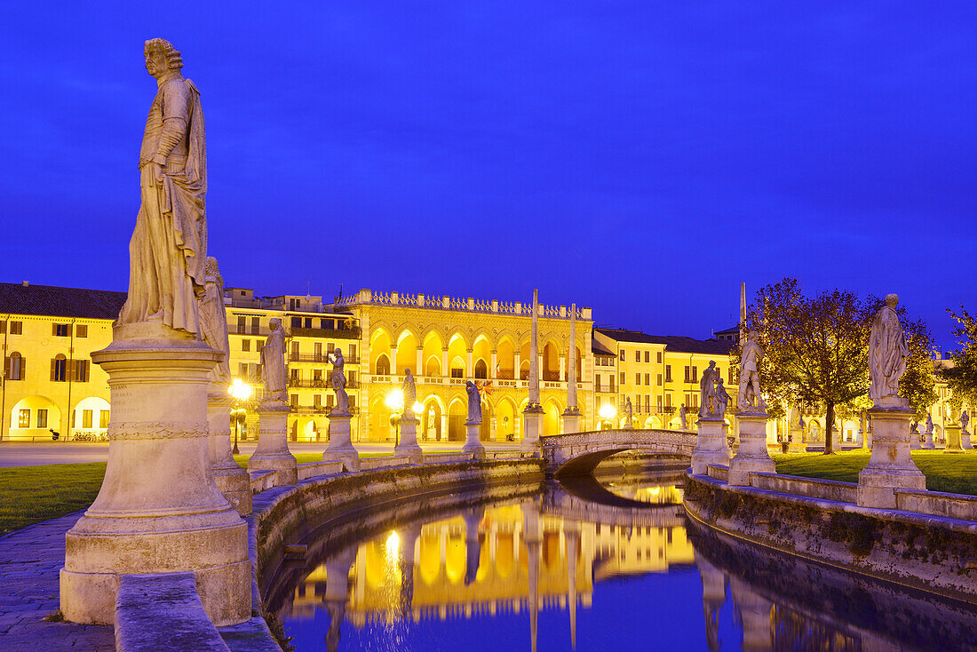 Loggia Amulea, Prato della Valle, Padua, Venetien, Italien