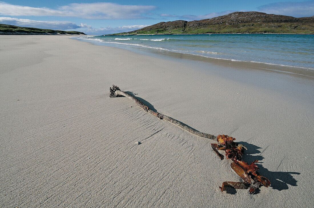 Beach between Huisinis and Loch Crabhadail, Harris, Lewis and Harris, Outer Hebrides, Scotland, Great Britain