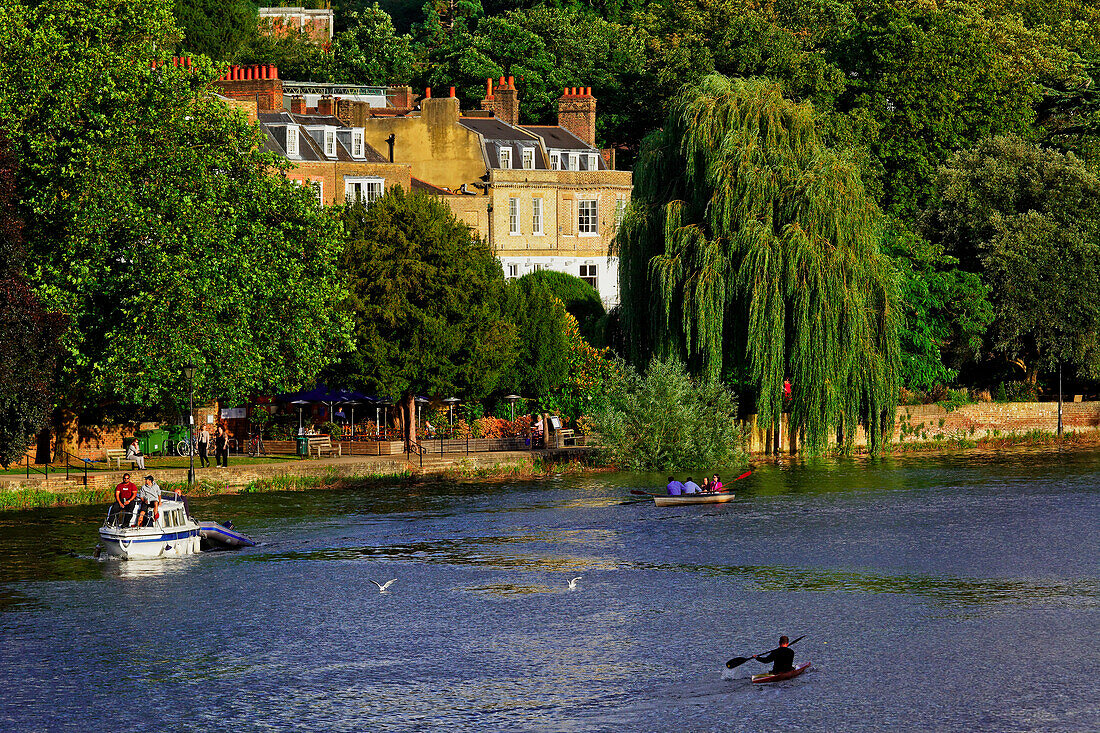 Along the River Thames, Richmond upon Thames, Surrey, England, United Kingdom
