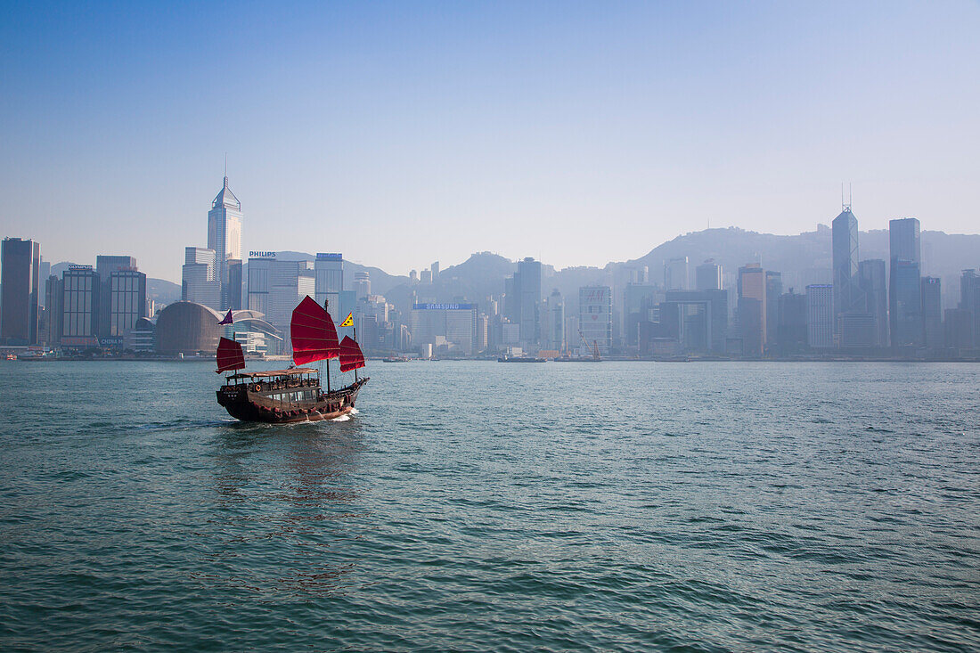 Junk ship replica sightseeing boat Aqua Luna in Hong Hong Harbour, Tsim Sha Tsui, Kowloon, Hong Kong