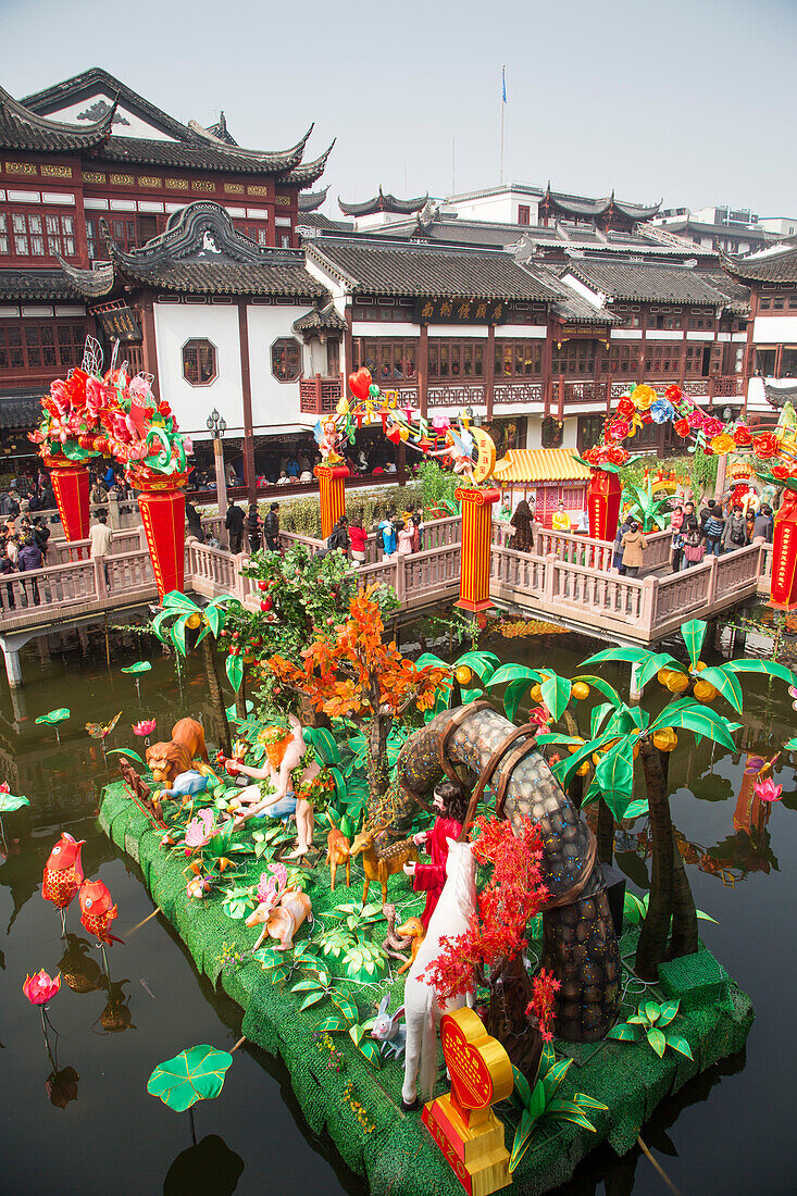 Chinesisches Neujahrsfest Dekoration in der Altstadt, Nanshi, Shanghai, China