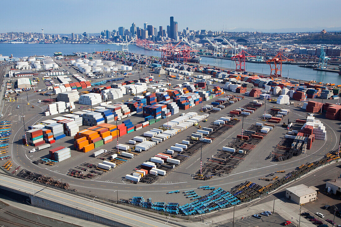 Containers at the Port of Seattle, Seattle, Washington, USA