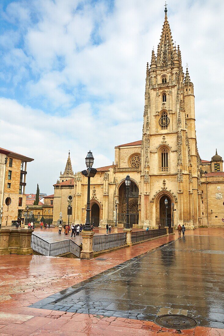 Kathedrale, Plaza Alfonso II El Casto, Oviedo, Asturien, Spanien.