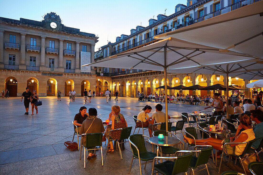 Plaza de la Constitucion in der Altstadt, Donostia (San Sebastian), Baskenland, Spanien