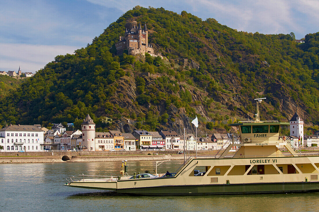 River Rhine at St. Goarshausen and Burg Katz, Mittelrhein, Middle Rhine, Rhineland - Palatinate, Germany, Europe