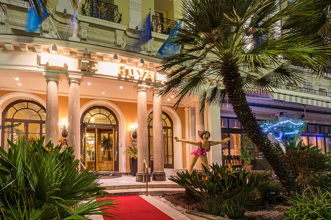 Le Royal Hotel, Promenade des Anglais, Nice, Alpes Maritimes, Provence, French Riviera, Mediterranean, France, Europe