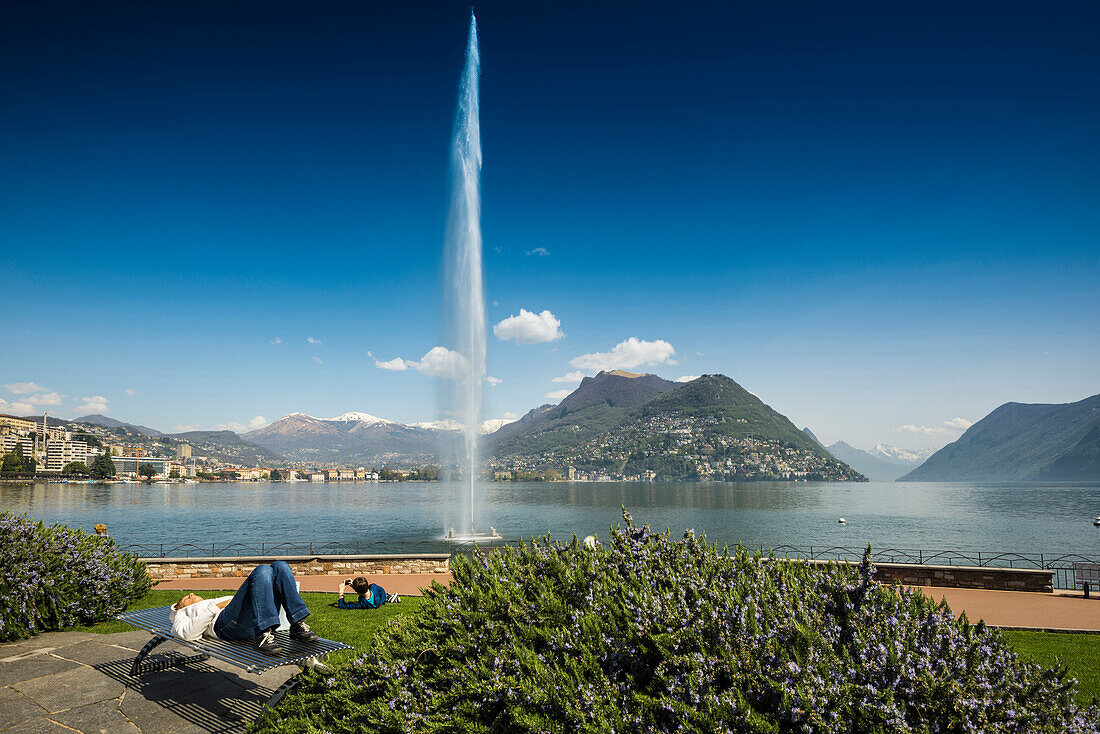 Lake shore in Paradiso, Lugano, Lake Lugano, canton of Ticino, Switzerland