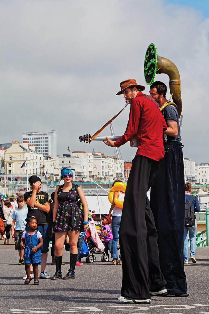 Musicians on the beach promenade, Brighton, East Sussex, England, Great Britain