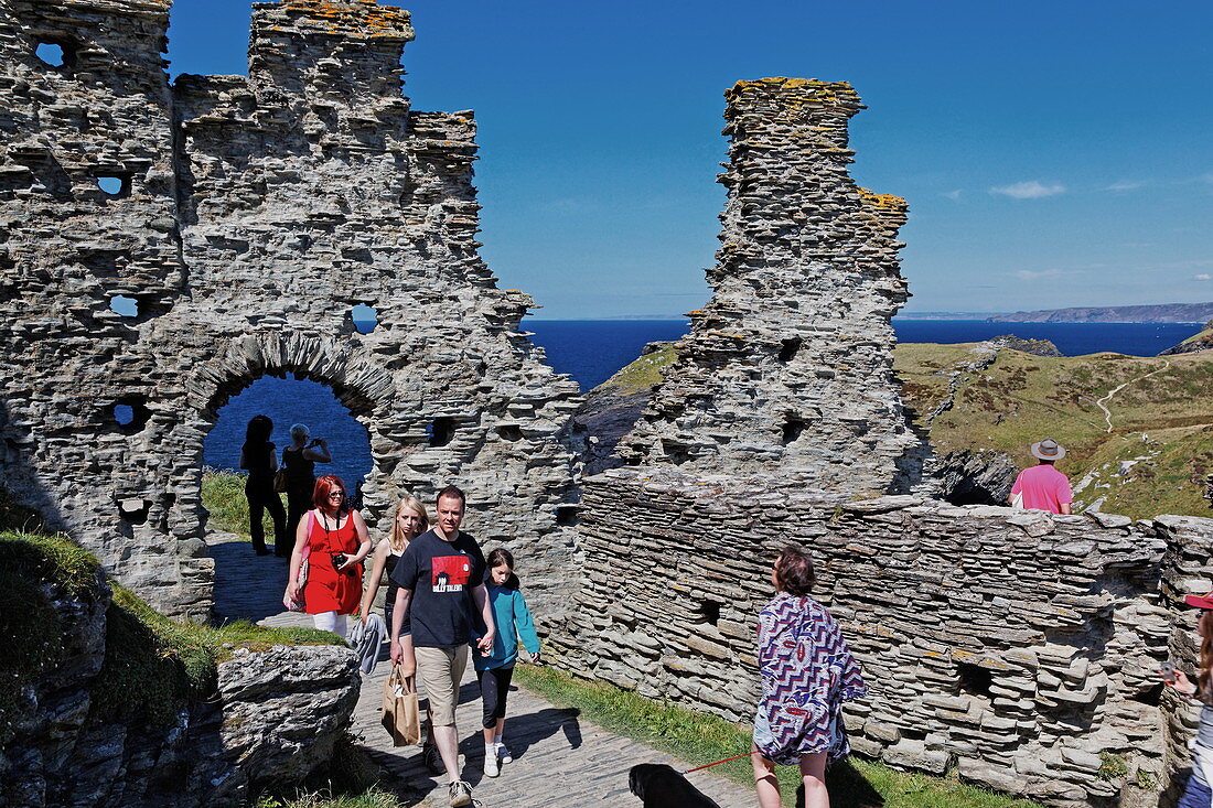 Tintagel Castle, associated with the legends surrounding King Arthur, Tintagel, Cornwall, England, Great Britain