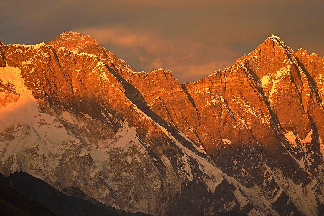 Everest and Lothse peaks in the dusk. Sagarmatha National Park (Nepal).