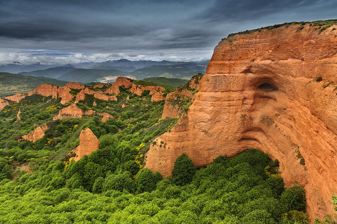 Nature landscape, Las Médulas Roman gold mining, World Heritage Site, El Bierzo, Leon province, Castilla-Leon, Spain