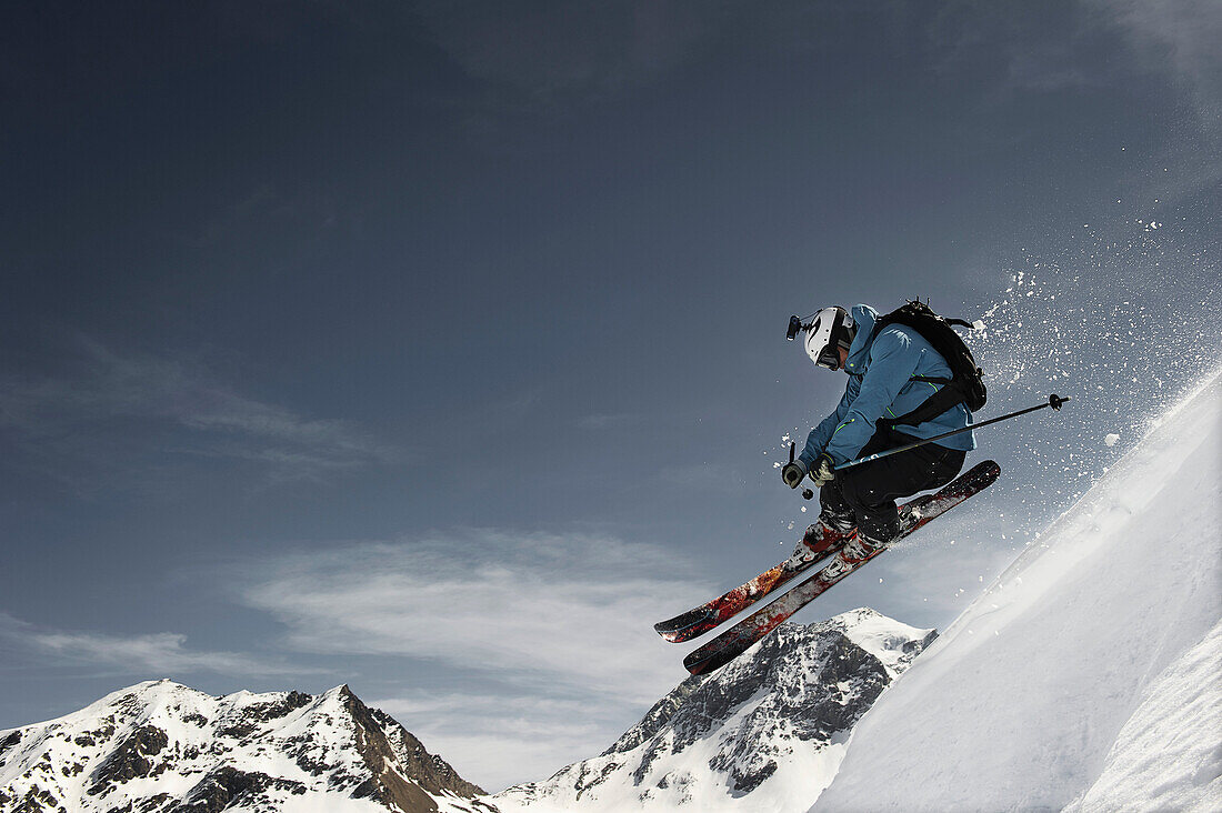 Man skiing