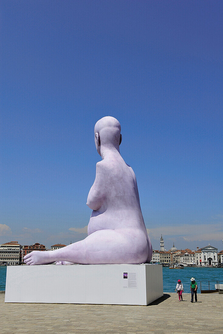 'Italy, Venetia, City of Venice, monumental Statue for the games(sets) Paralympic of London 2012 ''Breath'' (Creation: ''Marc Quinn'')'