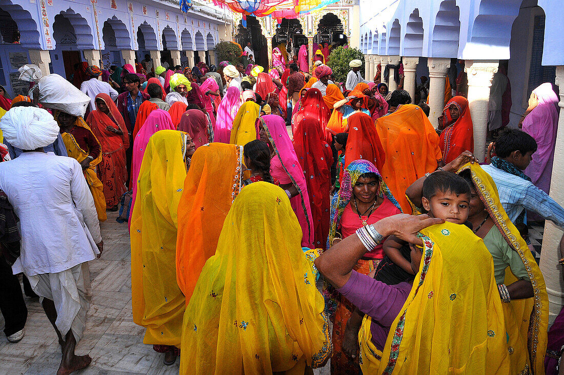 Rajasthani women. Pushkar. India.
