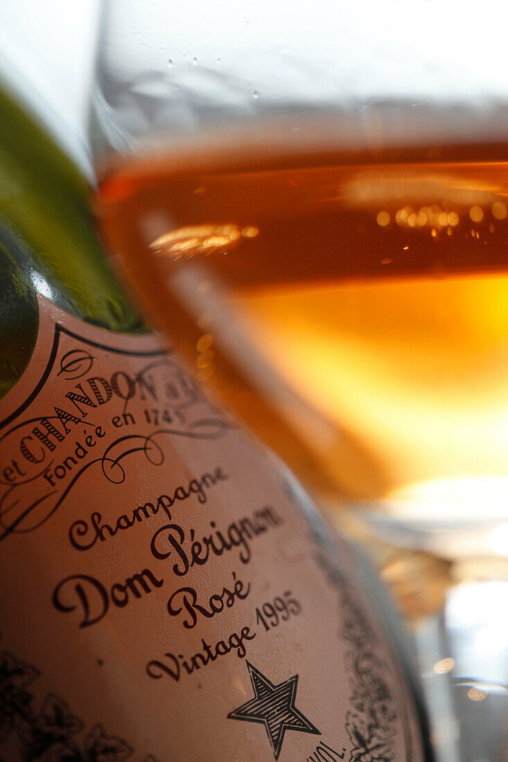 Illustration of the dom perignon rose 1995, marne (51), champagne-ardenne, france