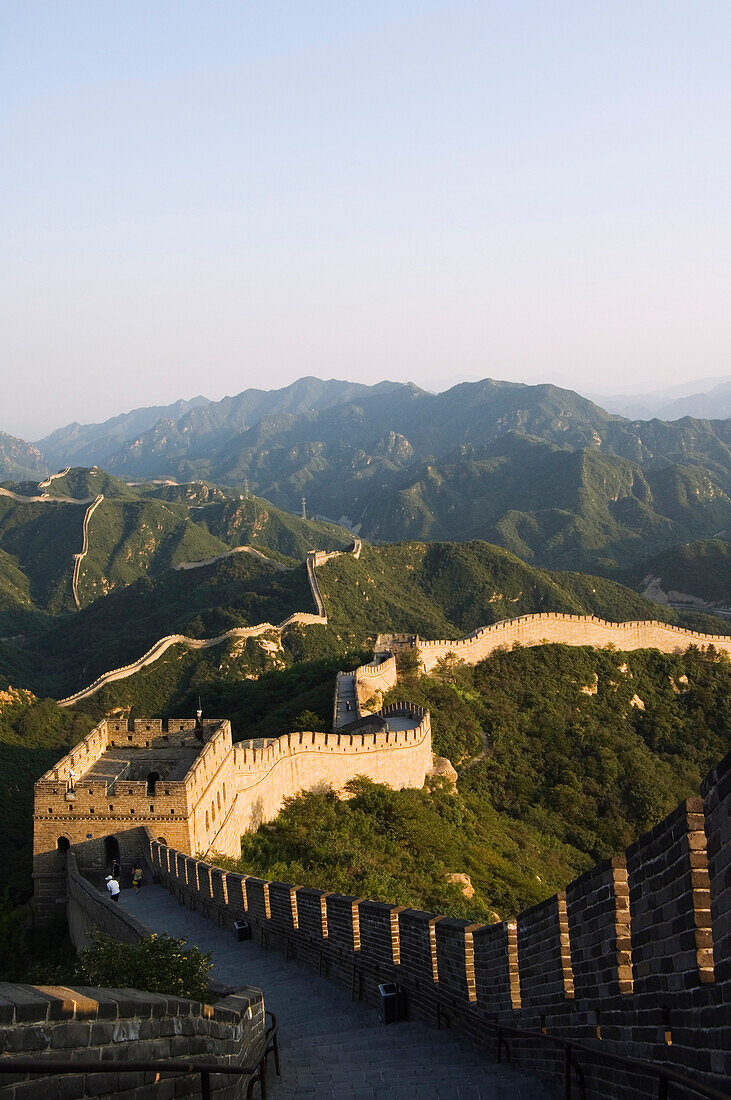 Great Wall of China at Badaling, first built during the Ming dynasty between 1368 and 1644, restored in the 1980s, UNESCO World Heritage Site, near Beijing, Hebei Province, China, Asia