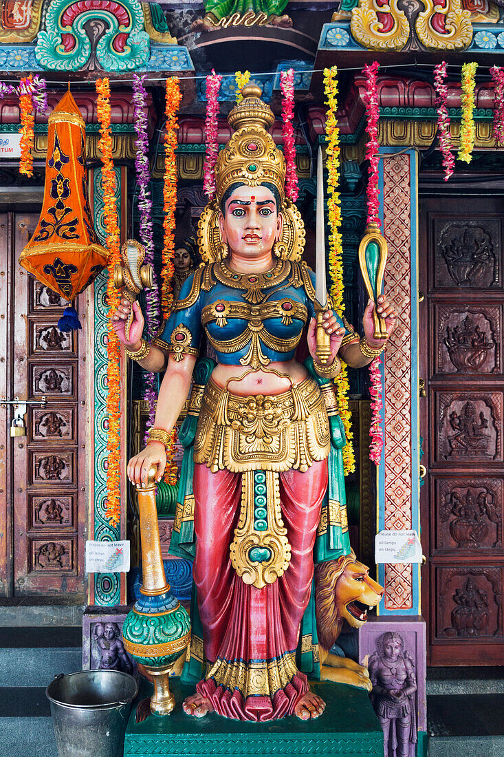 Sri Vadapathira Kaliamman Hindu Temple, Little India, Singapore, Southeast Asia, Asia