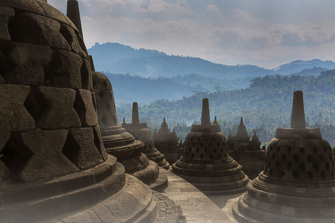 Borobudur Buddhist Temple, UNESCO World Heritage Site, Java, Indonesia, Southeast Asia, Asia