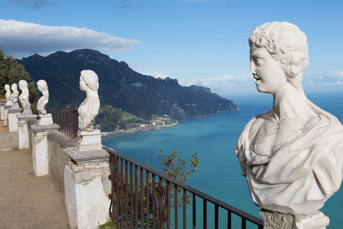 Statues on Belvedere of Infinity at the Villa Cimbrone in Ravello, Amalfi Coast (Costiera Amalfitana), UNESCO World Heritage Site, Campania, Italy, Mediterranean, Europe