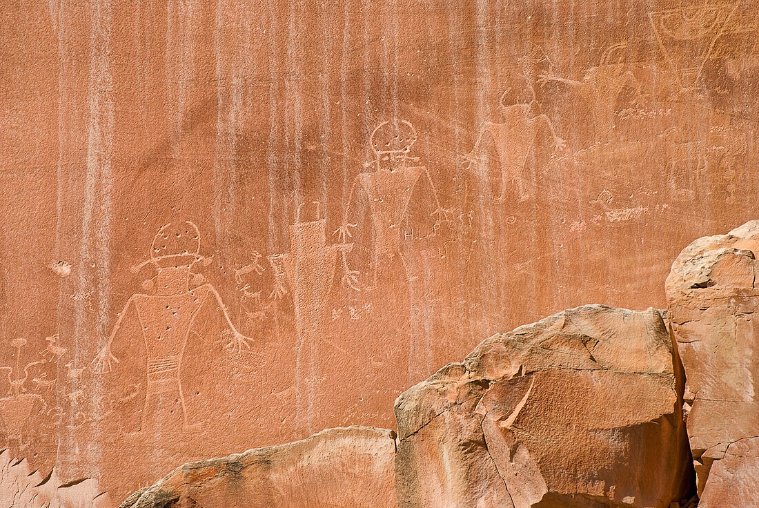 'Utah, United States Of America; Indian Rock Art In Capitol Reef National Park'