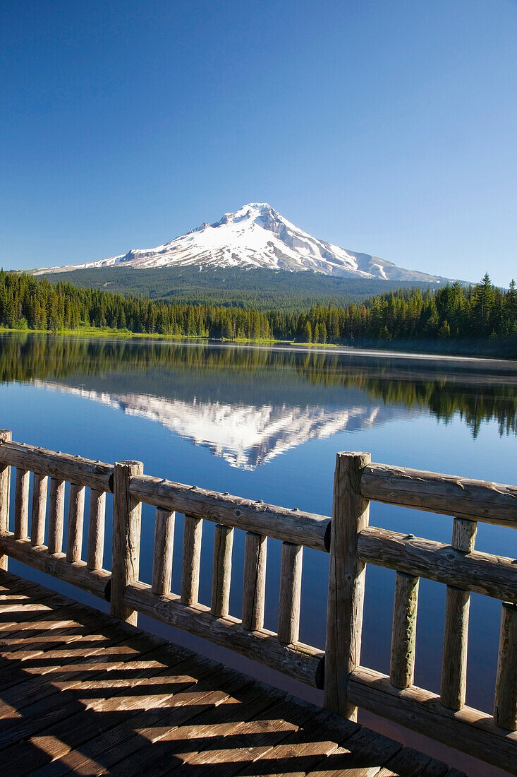 'Reflection Of Mount Hood In Trillium Lake In The Oregon Cascades; Oregon, United States Of America'