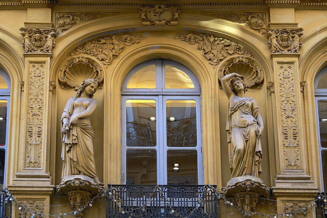 France, Haute Garonne, Toulouse, a facade of the rue Lafayette.