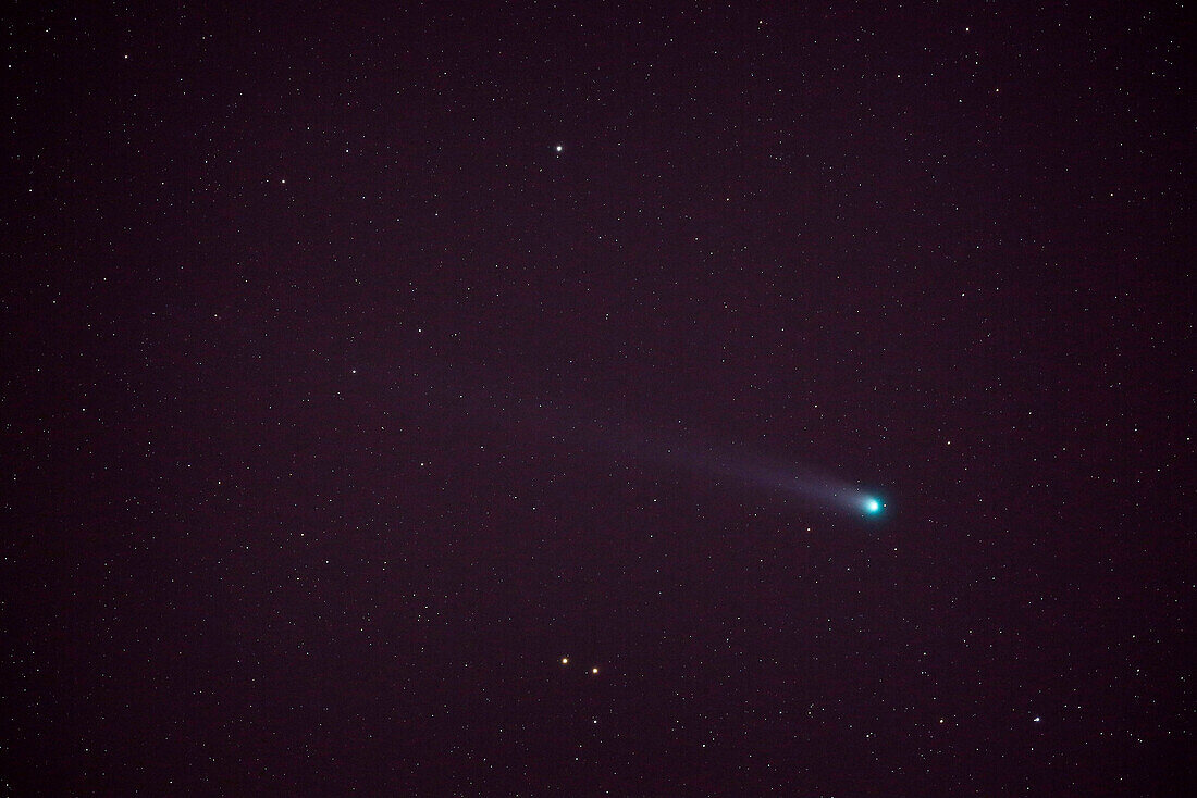 Seine et Marne. Comet Lovejoy photographed December 11, 2013 in the morning, while it was in the constellation of Hercules.