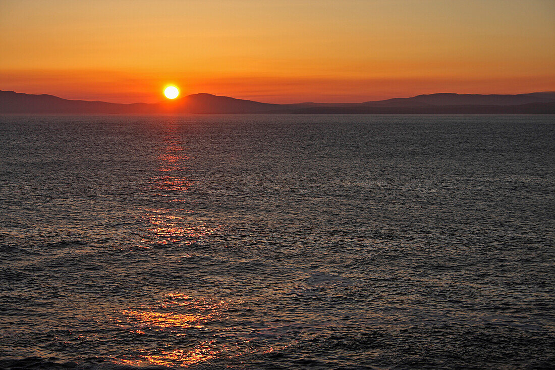 'View Of Sunset From Rossbeigh Beach On The Iveragh Peninsula Or Ring Of Kerry; County Kerry, Ireland'