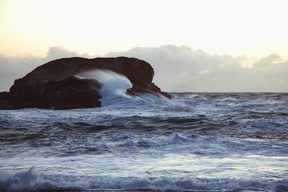 'Waves At South Beach In Pacific Rim National Park Near Tofino; British Columbia, Canada'