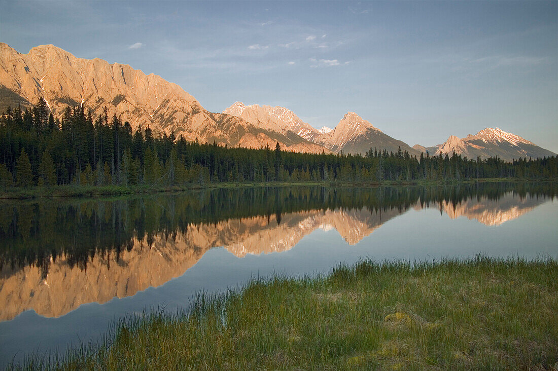 Spillway Lake, The Opal And Elk Ranges, Peter Lougheed Prov. Park, Kananaskis Country, Alberta, Canada
