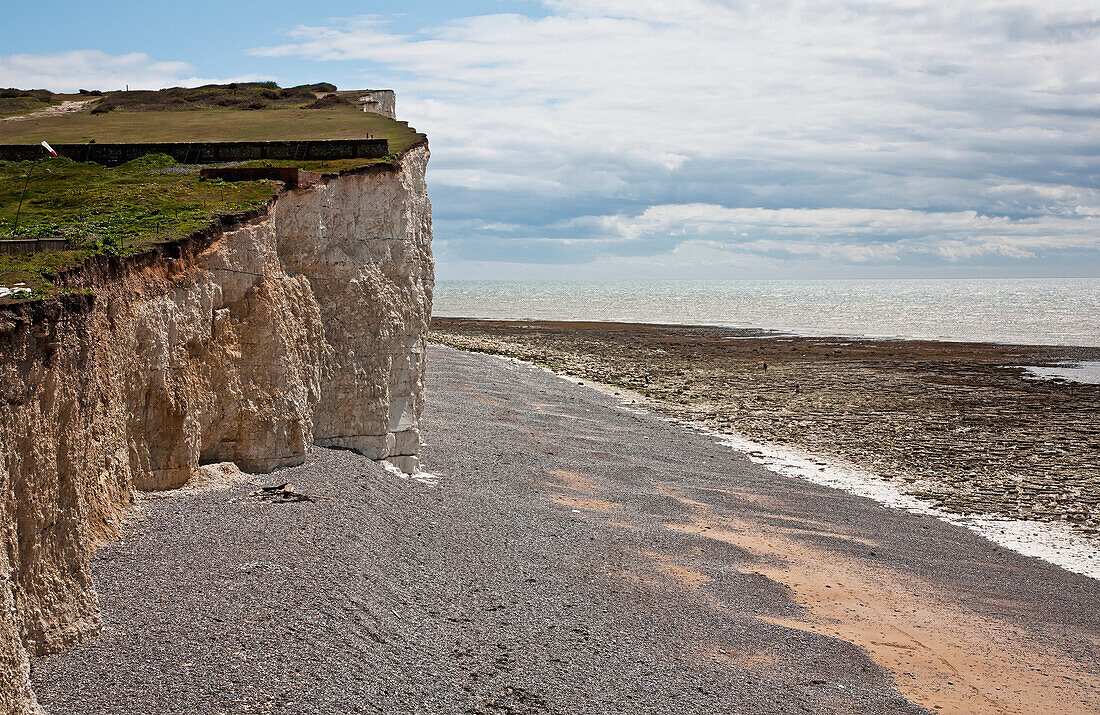 'Chalk cliff and beach;Sussex england'
