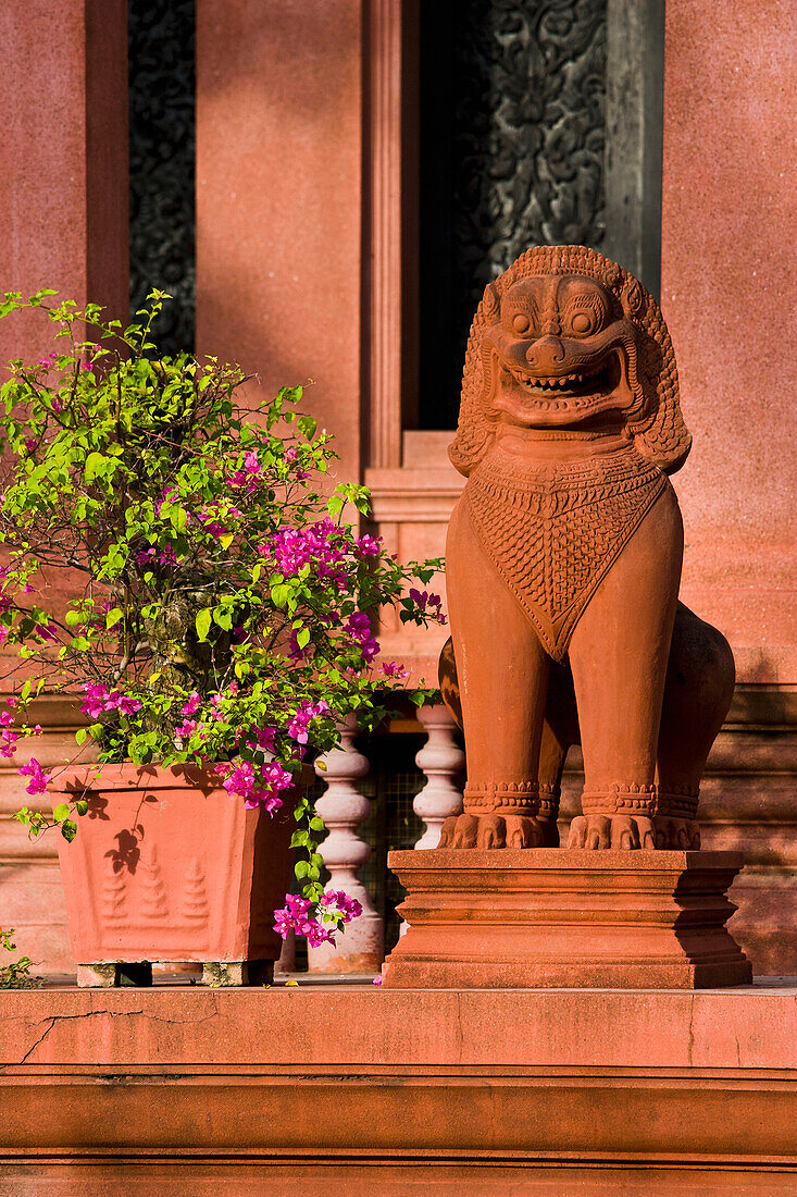 'A Lion Statue At Wat Ounalom The Most Important Wat Of Phnom Penh; Phnom Penh, Cambodia'