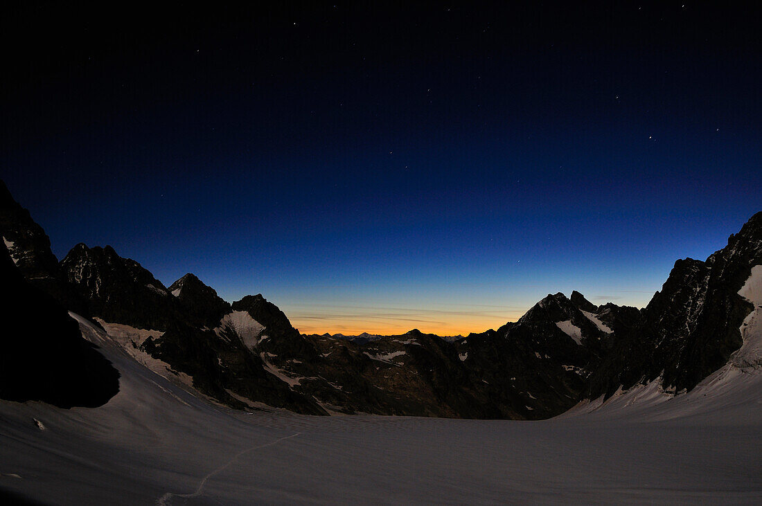 Dawn on Glacier Blanc, Dauphine, Frankreich