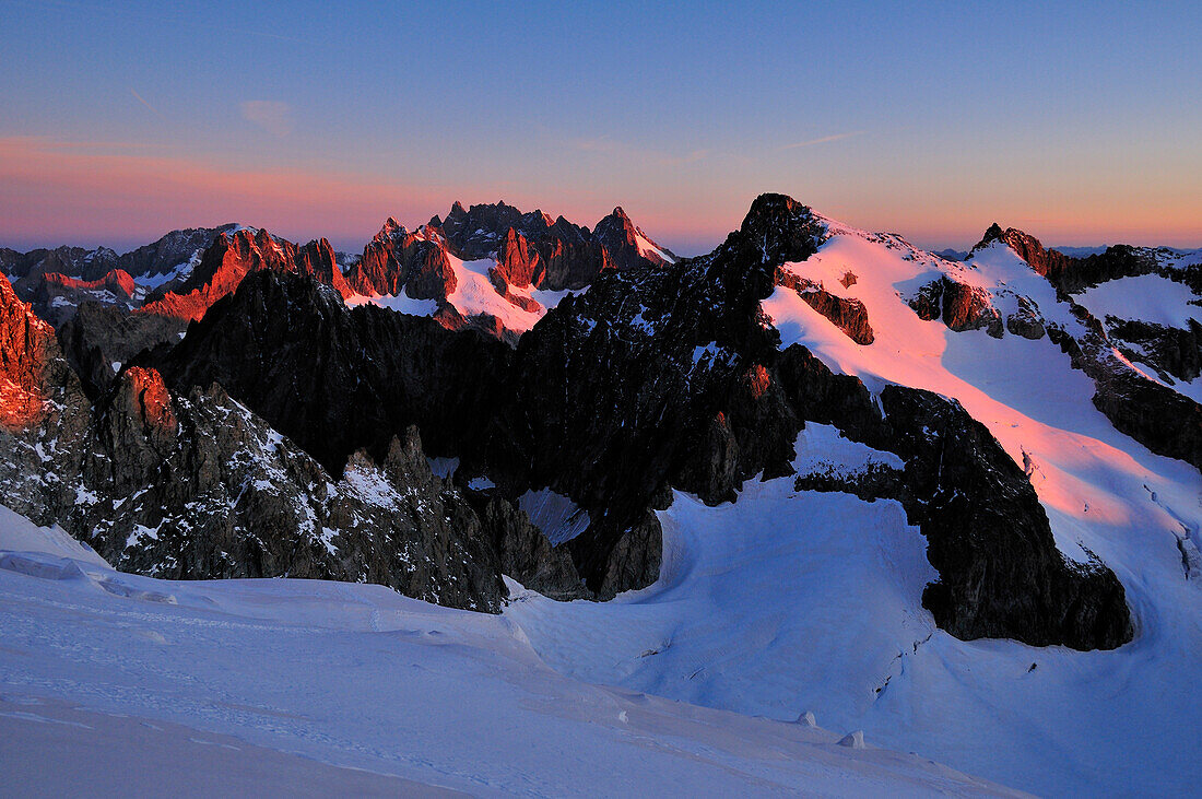 View from Barre des Ecrins at sunrise to the north (Meije), Dauphine, France