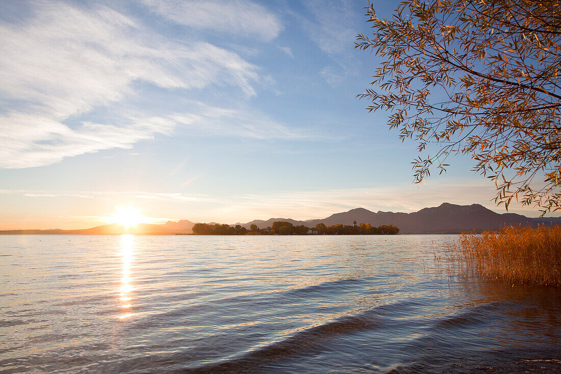 View over Chiemsee to Fraueninsel, near Gstadt, Chiemsee, Chiemgau region, Bavaria, Germany