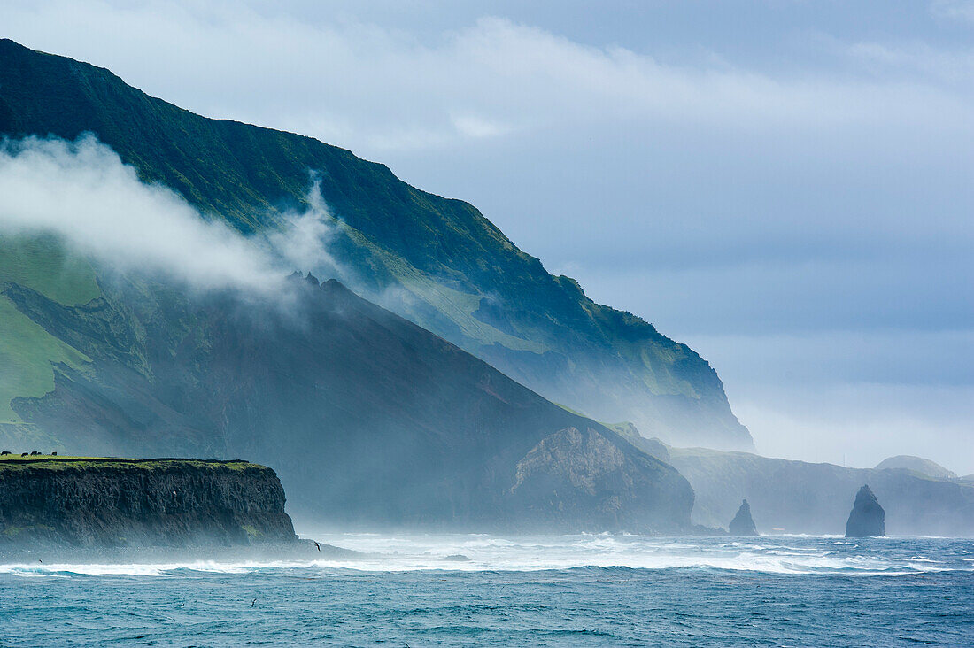 Küstenlandschaft, Tristan da Cunha, Britisches Überseegebiet St. Helena, Ascension und Tristan da Cunha