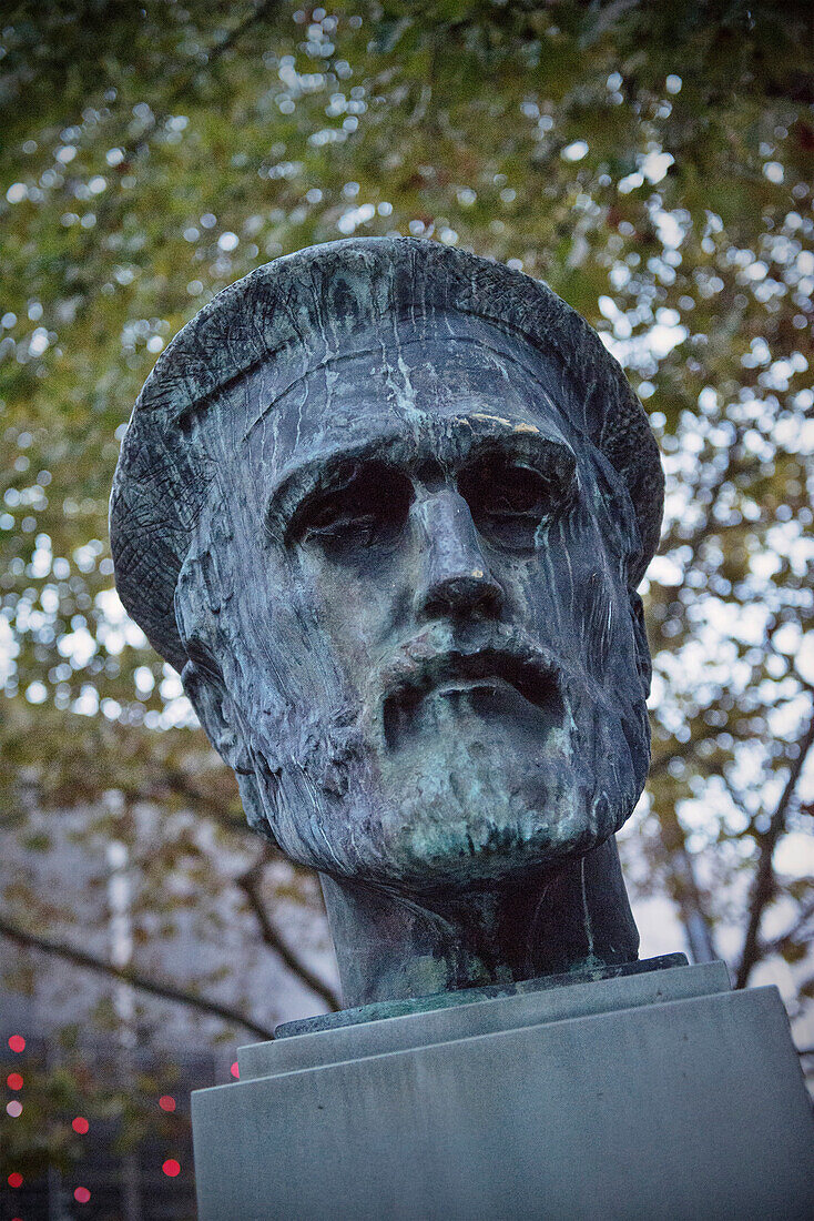 Skulptur von Johannes Gutenberg dem Erfinder des Buchdrucks, Mainz, Landeshauptstadt Rheinland-Pfalz, Deutschland