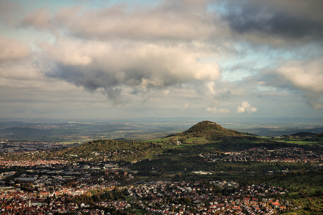 Blick Richtung Reutlingen vom Schönbergturm, Schwäbische Alb, Baden-Württemberg, Deutschland