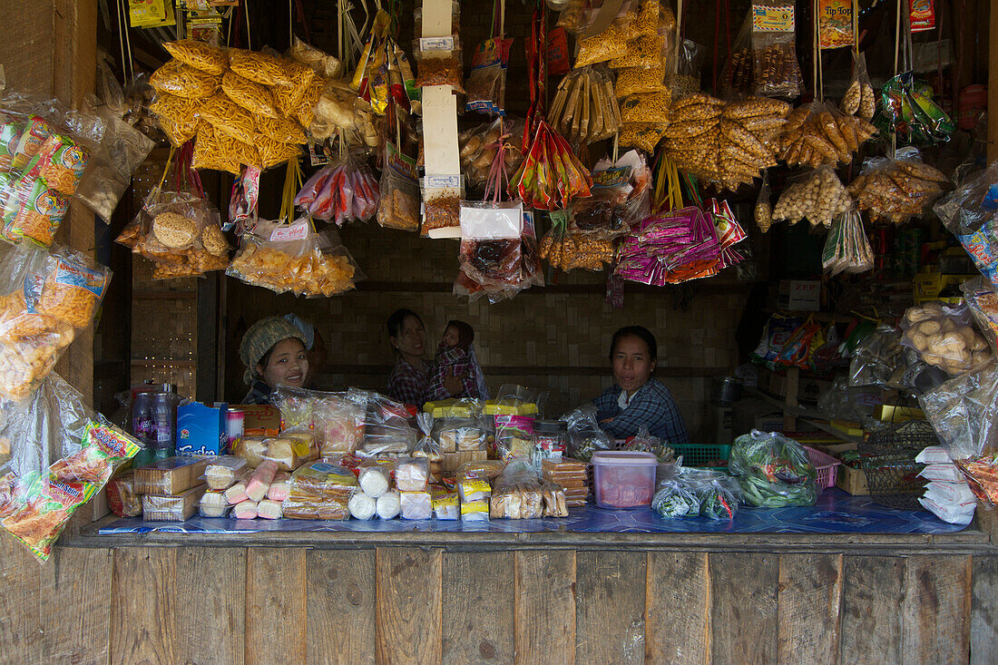 Trekking from Kalaw to Inle Lake, stall en route, Shan State, Myanmar, Burma