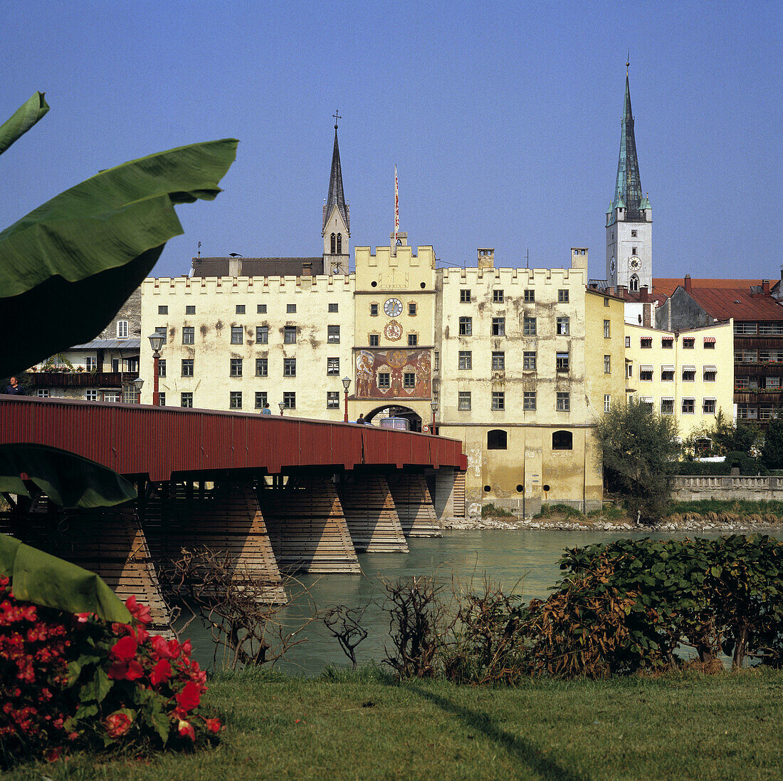 Germany Wasserburg Inn Bavaria Inn bridge wooden bridge Bruck Gate town gate