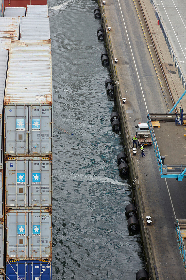 Containerschiff Elly Maersk im Hafen, Rotterdam, Südholland, Niederlande