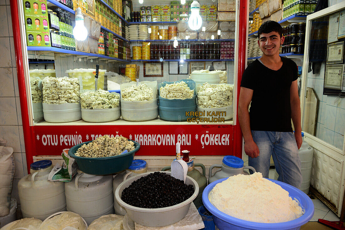 Cheese market in Van near lake Van, Kurd populated area, east Anatolia, East Turkey, Turkey