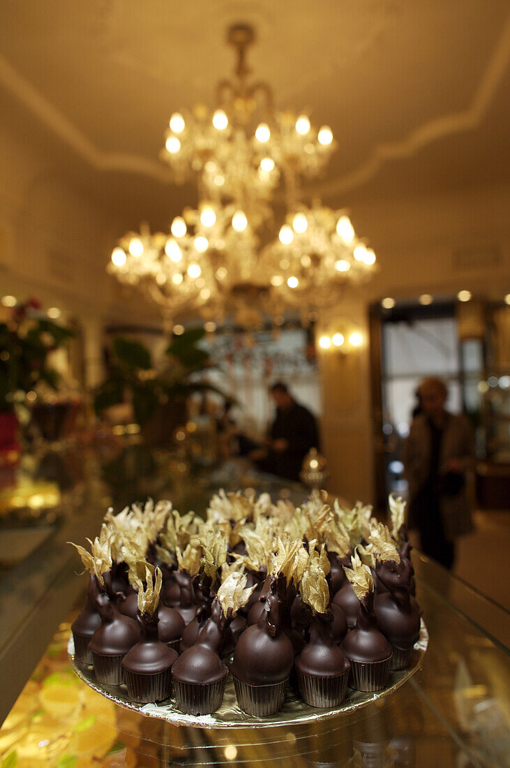 Kikingi at Bastionella Pasticceria in Milan, Italy.