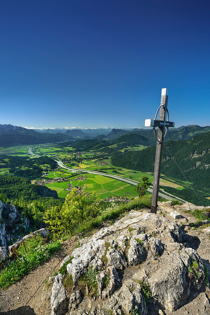 Summit cross on Kranzhorn with view over Inn valley, Chiemgau Alps, Tyrol, Austria